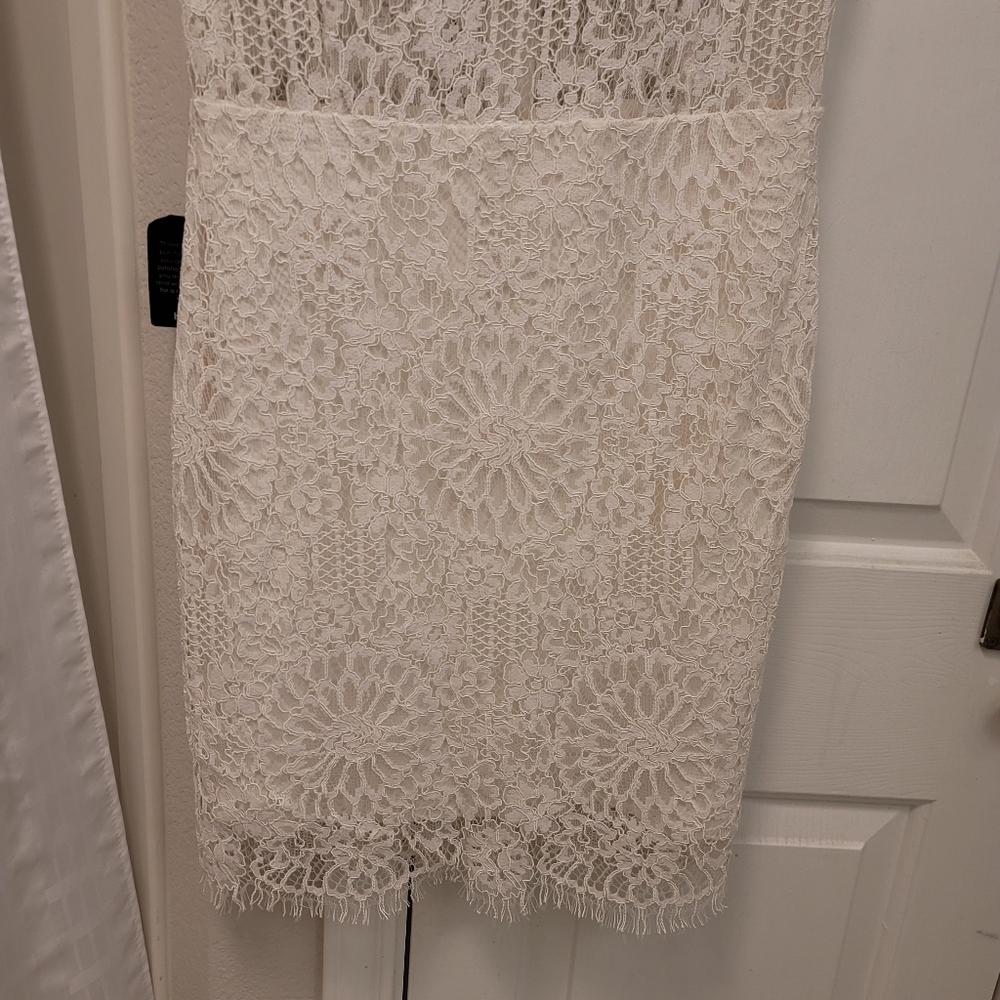 NWT BEBE JESSIE WHITE LACE MOCK NECK DRESS $139 SIZE 6 - Picture 14 of 15